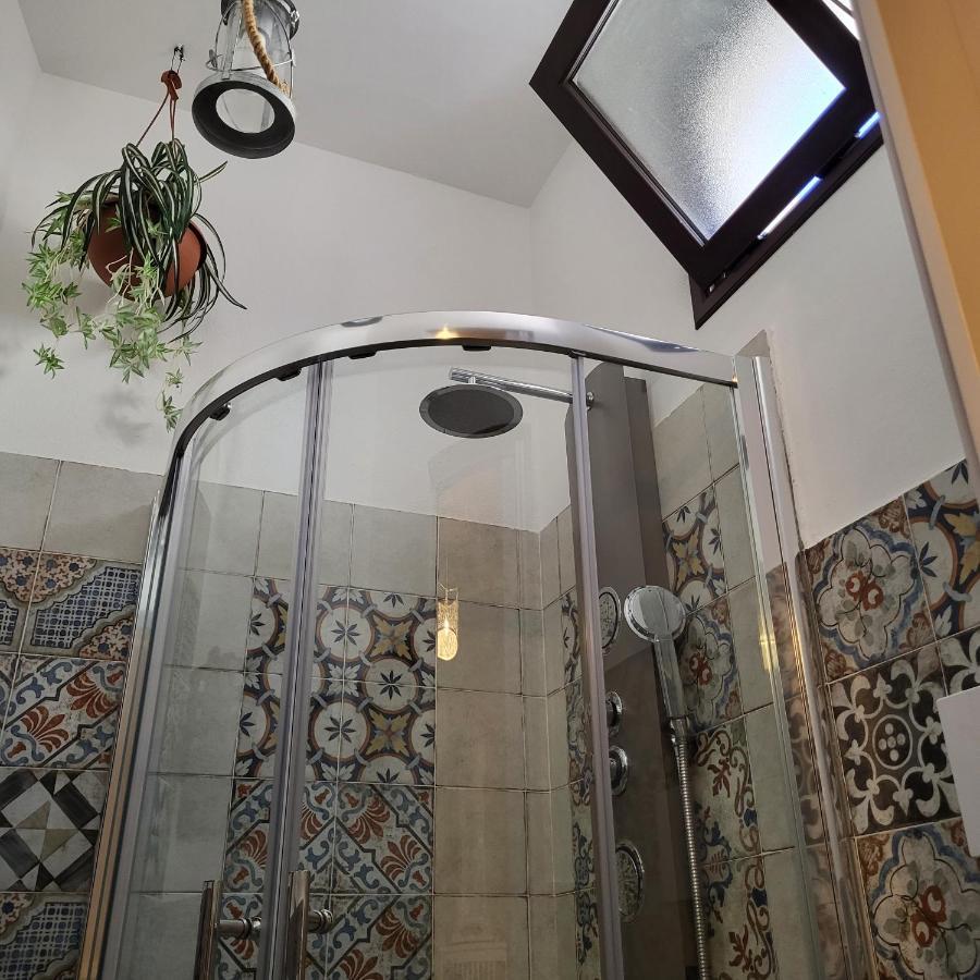 "Da Nina" Hotel Lascari Kültér fotó